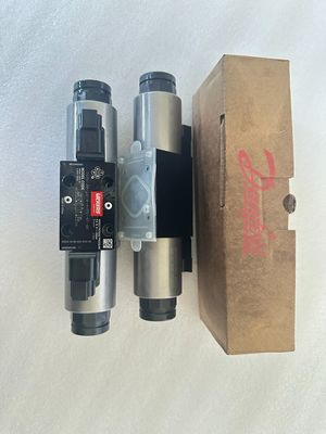 Industrial Dg4V Hydraulic Solenoid Directional Valve with Carbon Steel material