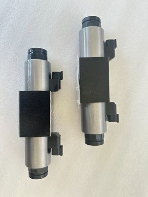 Industrial Dg4V Hydraulic Solenoid Directional Valve with Carbon Steel material