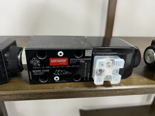 Dg4V-3-2bl-M-U-H7-60-En210 Solenoid Valve 6046159-001 For Hydraulic Pump